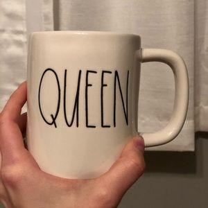 Rae Dunn queen mug